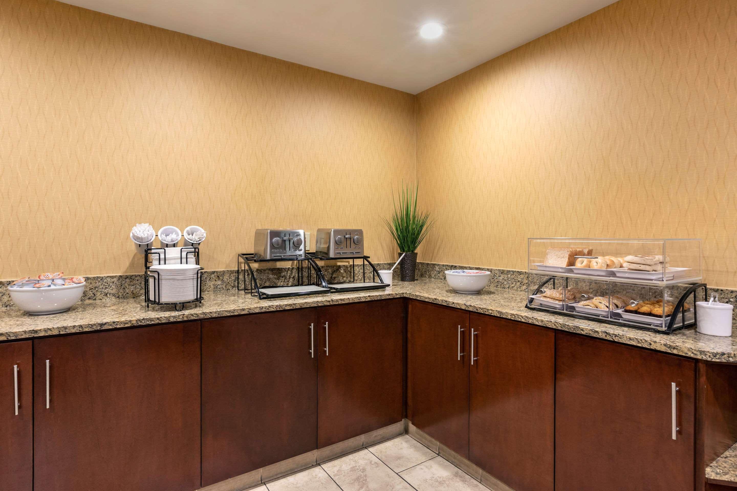 Comfort Inn Anaheim Resort Экстерьер фото