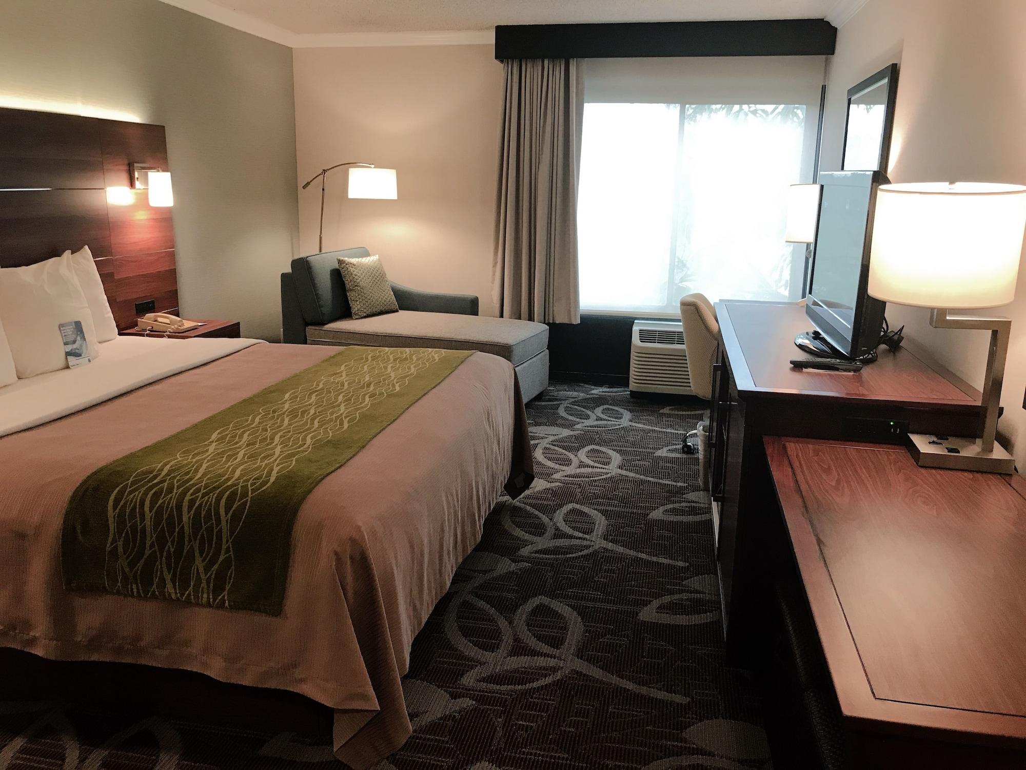 Comfort Inn Anaheim Resort Экстерьер фото