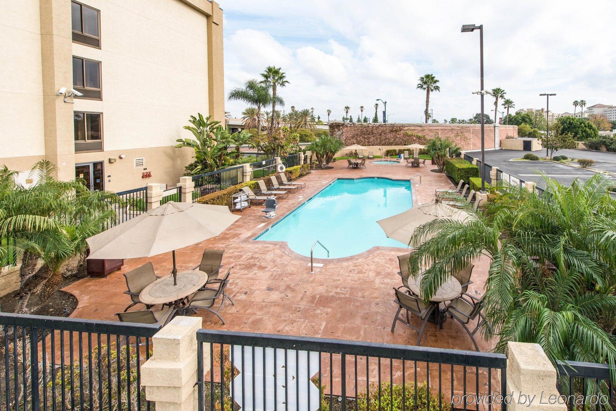 Comfort Inn Anaheim Resort Экстерьер фото